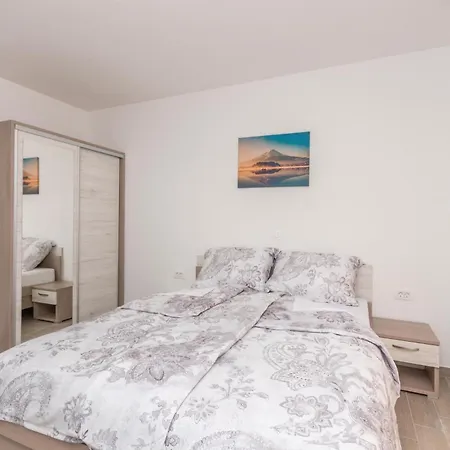 0-bedroom In