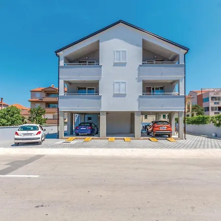Apartamento 0-bedroom In *